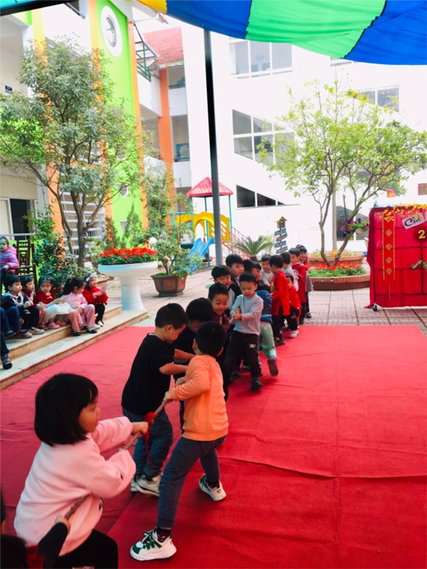 Các bé MGN B4 chơi trò chơi dân gian