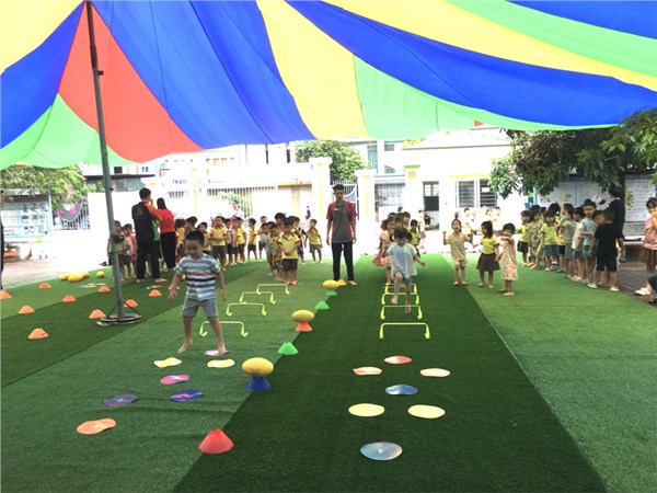 Hình ảnh các bé lớp MGN B1 tham gia ngày hội Open day