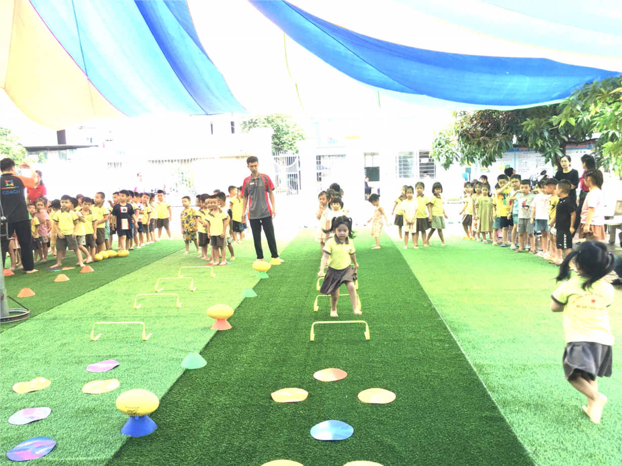 Hình ảnh các bé lớp MGN B1 tham gia ngày hội Open day