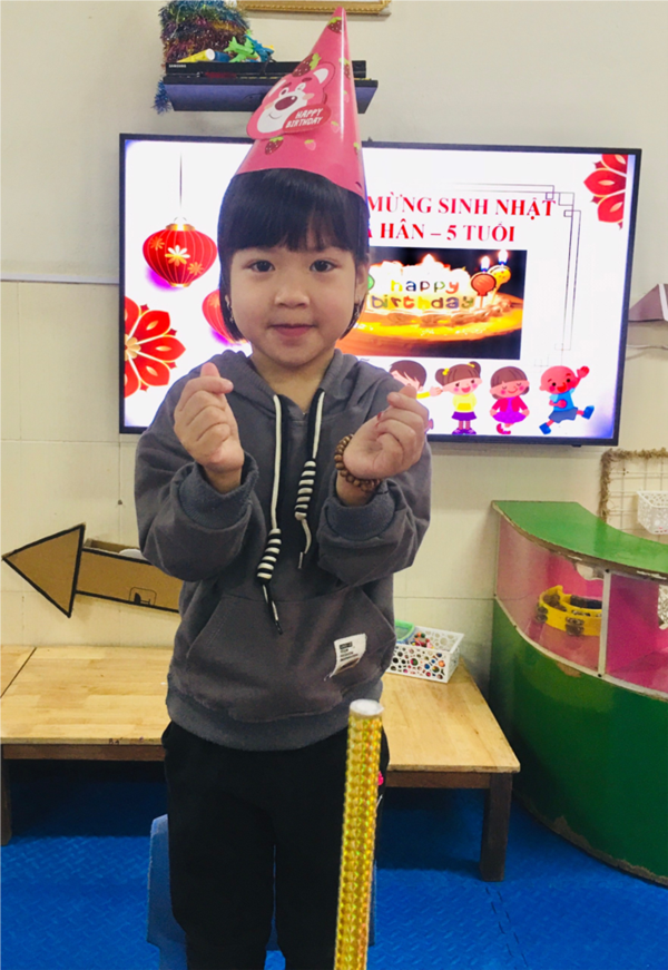 Chúc mừng sinh nhật bạn Gia Hân B4