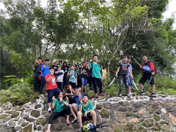 Ảnh tham quan di tích lịch sử -Viếng đài tượng niệm Anh hùng liệt sĩ phường