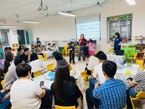 Thư viện ảnh Tháng 5 - Họp phụ huynh Alvin 1