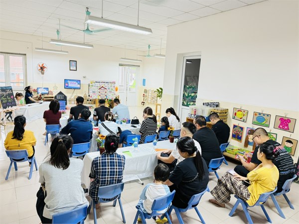 Buổi họp phụ huynh học sinh lớp A3 tổng kết năm học 2024-2025.