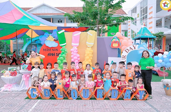 Ảnh đẹp tháng 9: Các bé MGN B4 với Ngày hội sắc màu