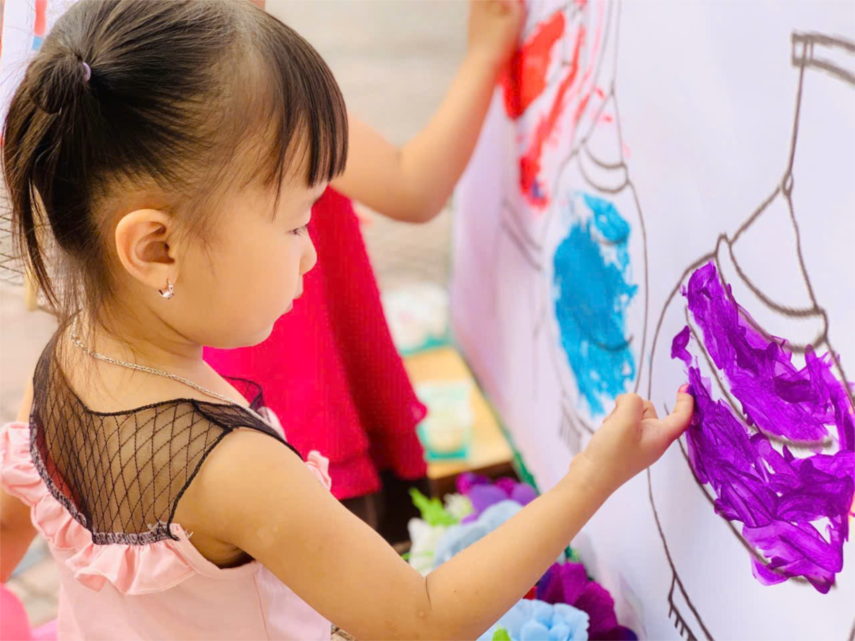 Ảnh đẹp tháng 9: Các bé MGN B4 với Ngày hội sắc màu