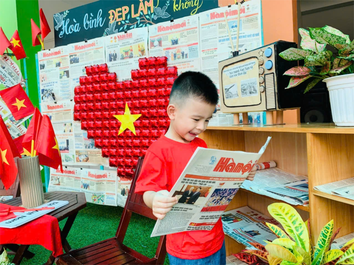 Các bé MGN B4 chào mừng kỷ niệm 80 năm Quốc Khánh 2 - 9