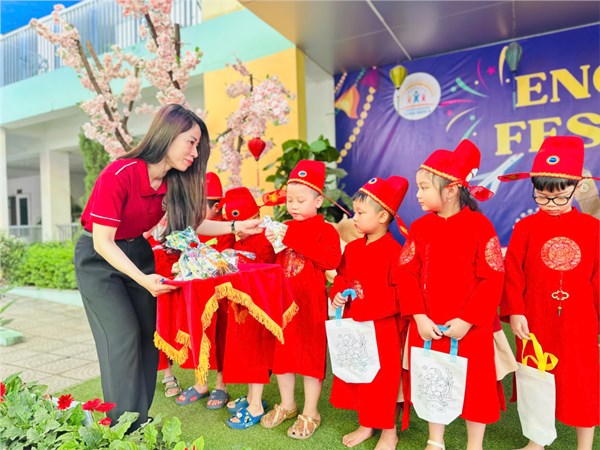 NGÀY HỘI TIẾNG ANH - ENGLISH FESTIVAL NĂM HỌC 2024 - 2025 