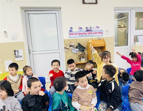 ẢNH ĐẸP THÁNG 2: NHỮNG GIAI ĐIỆU TUỔI THƠ TRONG LỚP HỌC MGL A2