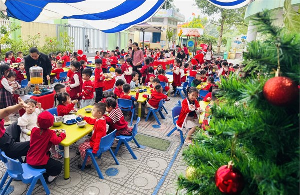 Tiệc buffet chào đón năm mới 2026