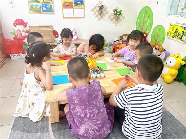 Album ảnh đẹp tháng 7 : Những Cánh Diều Tuổi Thơ - Lớp MGN B2