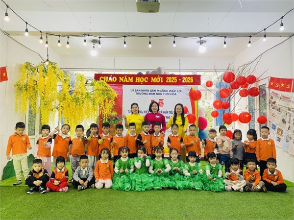 Amblum hình ảnh đẹp của các bé MN Tuổi Hoa Tháng 11