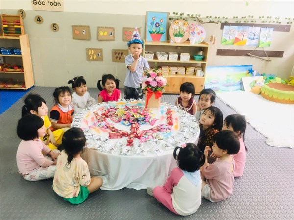 Album ảnh đẹp khối MGB tháng 5