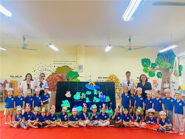 Thư viện ảnh tháng 10: Hoạt động hội giảng lớp MGN B2 trường MN Việt Hưng năm học 2025-2026