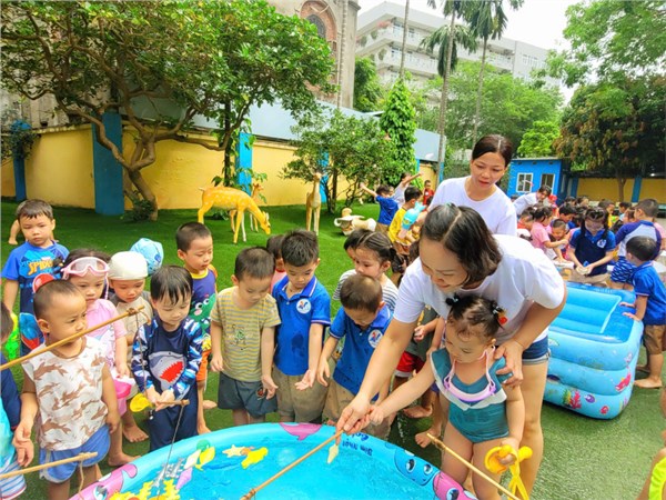 Thư viện ảnh tháng 5: “Lễ hội mùa hè - Summer Festival 