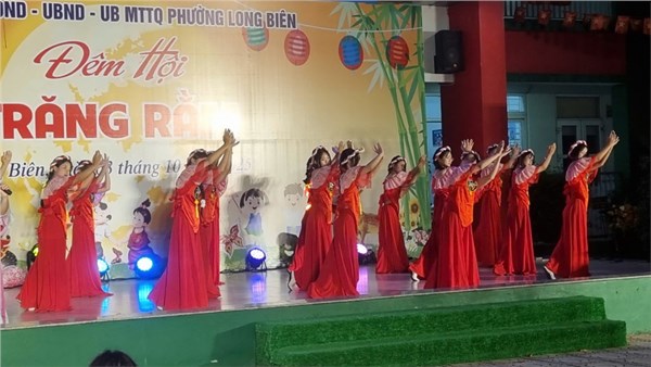 Trường THCS Cự Khối tham gia văn nghệ Đêm hội Trăng Rằm