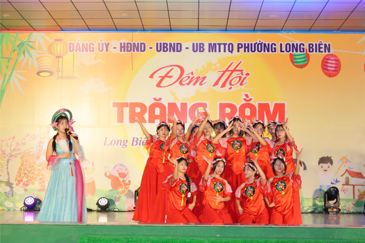 Trường THCS Cự Khối tham gia văn nghệ Đêm hội Trăng Rằm