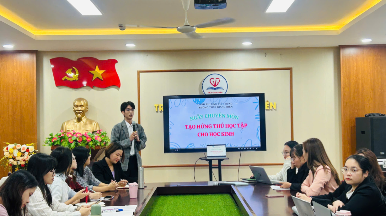 ngay-cm-thang-102025tao-hung-thu-hoc-tap-cho-hs2_2910202521.jpg