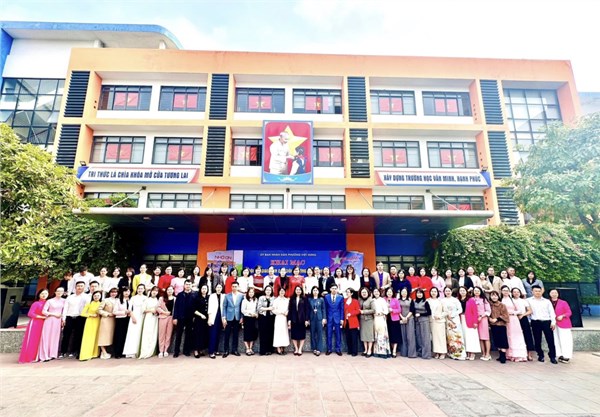 KHAI MẠC HỘI THI GIÁO VIÊN GIỎI PHƯỜNG VIỆT HƯNG NĂM HỌC 2025 - 2026