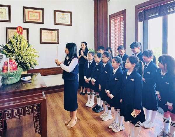 THĂM GIA ĐÌNH BÁC ĐẠI TƯỚNG ĐOÀN KHUÊ NHÂN NGÀY 22/12 NĂM HỌC 2025 - 2026