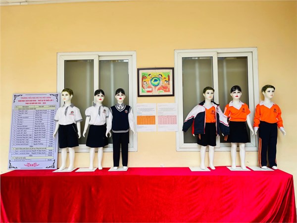 Ngày đầu tuyển sinh vào lớp 1 năm học 2024 - 2025