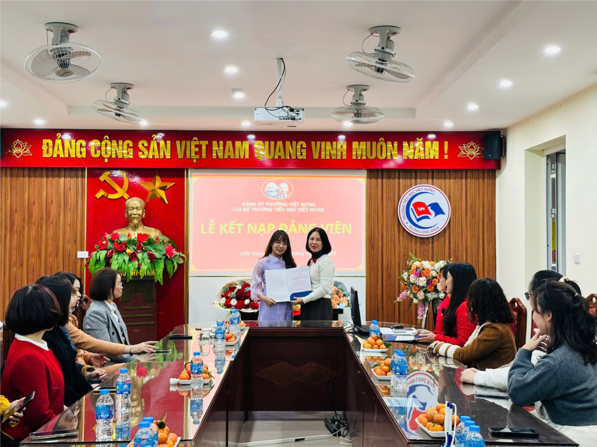 Kết nạp Đảng