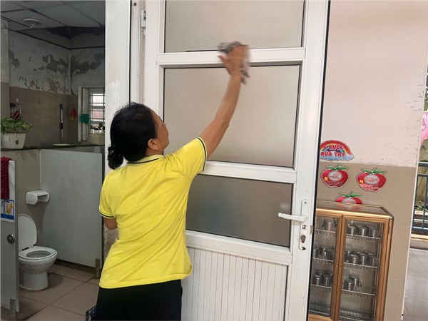 Tổng vệ sinh cuối tuần