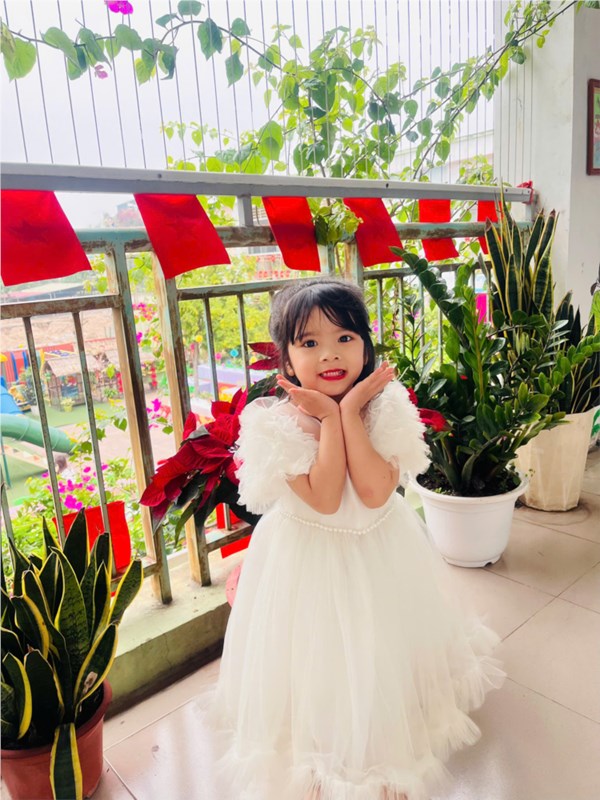 🌸 CHÚC MỪNG NGÀY QUỐC TẾ PHỤ NỮ 8/3 🌸 Các bạn nhỏ Lớp C2 và C3 của trường Mầm non Giang Biên đã có một ngày thật vui và ý nghĩa khi cùng nhau chụp ảnh, tham gia các hoạt động và gửi những lời chúc yêu thương tới bà, mẹ và cô giáo nhân ngày 8/3 💐