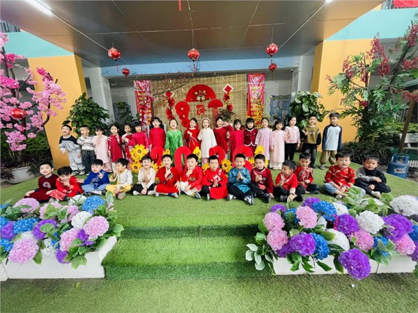 Rộn ràng sắc xuân!