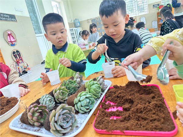 Chào mừng ngày Quốc tế Phụ nữ 8/3